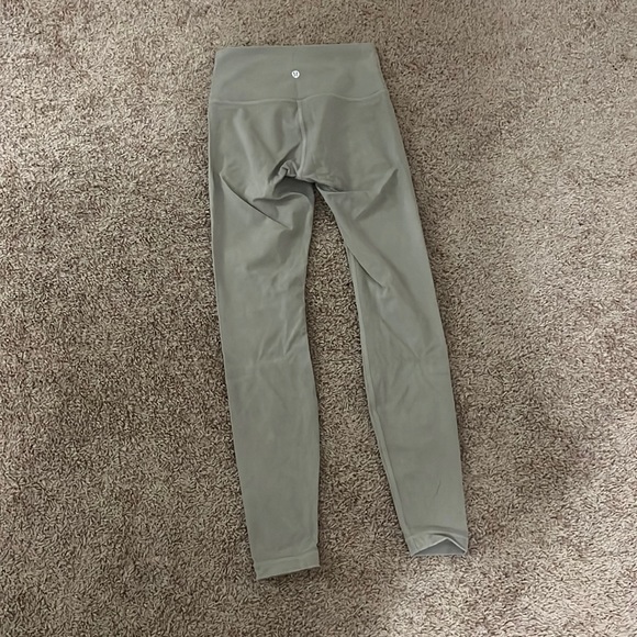 Grey Lululemon 28” - Picture 1 of 3